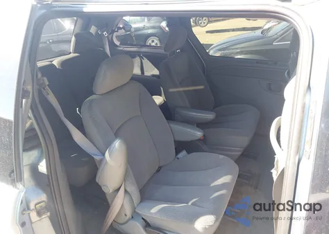 2004 Chrysler Town & Country z USA, uszkodzony, nr VIN 1C4GP45R84B561601